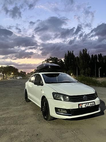чанган юни с: Volkswagen Polo: 2018 г., 1.6 л, Механика, Газ, Седан — 8