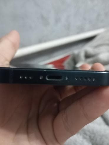 red dead redemption: IPhone 13, 256 ГБ, Черный — 8