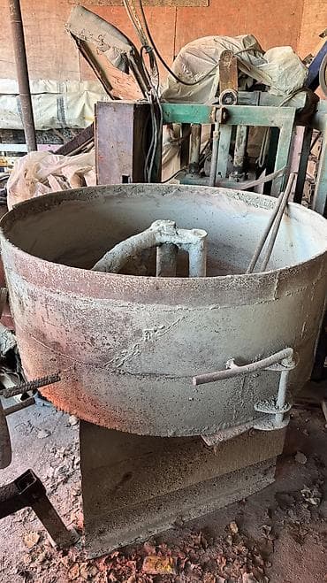 Растворомешалка таблетка- бетономешалка для пескоблока Толщина 10см at lalafo.kg Растворомешалка таблетка- бетономешалка для пескоблока Толщина 10см