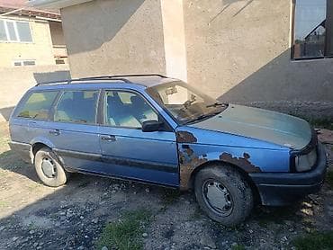 camry 50 2012: Volkswagen Passat Variant: 1992 г., Механика, Бензин, Универсал — 4