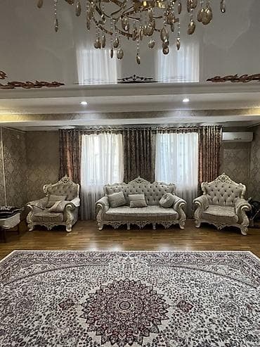 Прямые диваны: Прямой диван, Б/у — 1