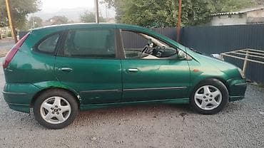 mini cuper: Nissan Almera Tino: 2001 г., Механика, Бензин, Минивэн — 2