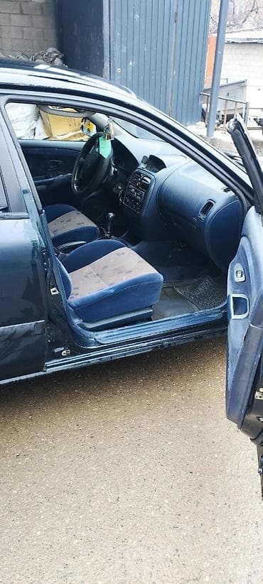 митсубиси машина: Mitsubishi Carisma: 2000 г., 1.6 л, Механика, Бензин, Седан — 7