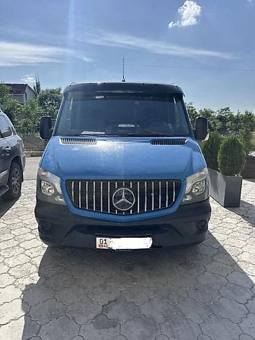 Продаёт Спритер коробка автомат, дизель 2.2, печка, кондиционер — 1