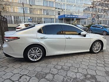 Toyota Camry: 2017 г., 2.5 л, Автомат, Бензин, Седан