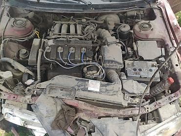 w211 e500: Mazda 626 (GF) седан, бордовый цвет. Авто предлагается как донор на — 10