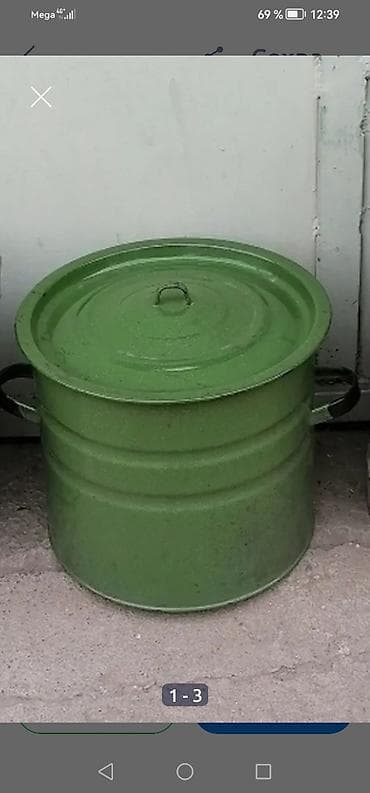 флягу 40 л: Кастрюля эмалированная б/У. 600 сом. чистое из под воды. Или — 1