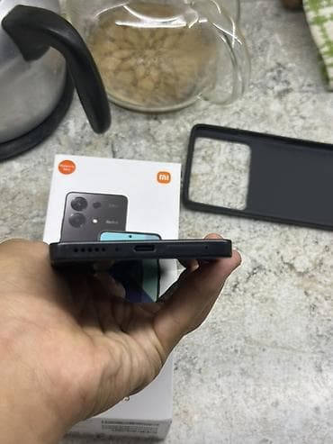 dark project: Redmi, Redmi Note 13, Б/у, 256 ГБ, цвет - Черный, 2 SIM — 3