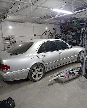 honda e ns1: Mercedes-Benz E-Class: 2000 г., Седан — 1