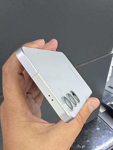 galaxy a 3: Samsung Galaxy S24+, Б/у, 512 ГБ, цвет - Белый, 2 SIM — 5