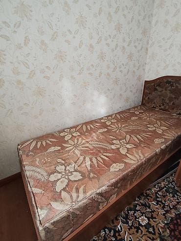 односпальные кровати цены: Односпальная кровать с матрасом. Есть 2 шт продаю с матрасом. 1*2500с — 1