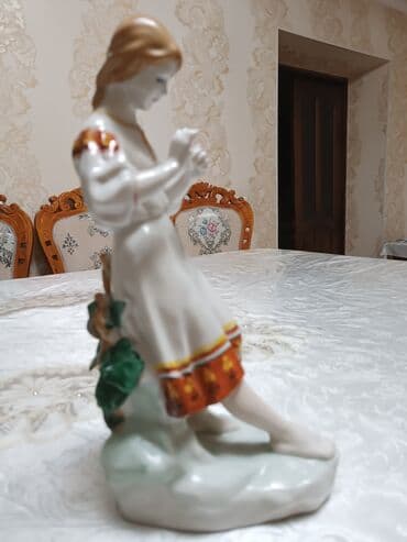 продажа статуэток: Статуэтка - Гадание на ромашке — 2