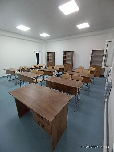 стол стойка: Ученические парты и стулья для классов - Комплект: двухместные — 4