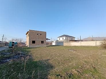 двухэтажная квартира: Продаётся недостроенный двухэтажный кирпичный дом с участком — 3