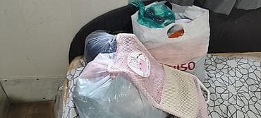 отдам даром детские вещи: Отдам даром за шоколадку 3 пакета детских вещей для девочки от 2-6 мес — 1