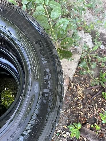 Комплект из 4 шин Petlas FullGrip PT925 - Размер: 205/75 R16C - Тип — 3