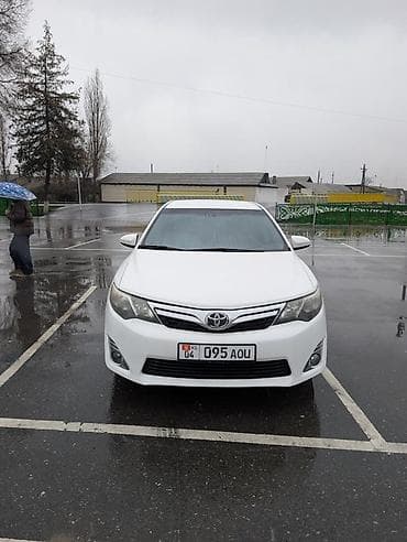 bmw 3: Toyota Camry: 2012 г., Автомат, Бензин, Седан — 5