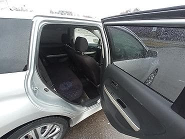 bmw 2002: Toyota Ist: 2002 г., 1.5 л, Автомат, Бензин, Хэтчбэк — 6