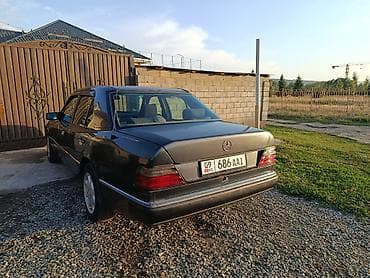 mersedes milenium: Mercedes-Benz W124: 1990 г., Механика, Бензин, Седан — 9