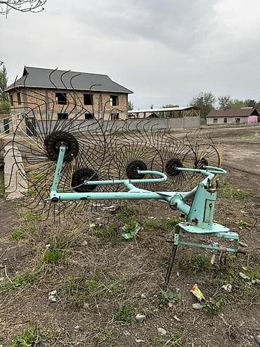 трактр мтз: Трактор с навесным оборудованием для заготовки сена Описание: - — 3