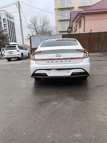 suzuki wagon: Hyundai Sonata: 2021 г., 2 л, Автомат, Газ, Седан — 2