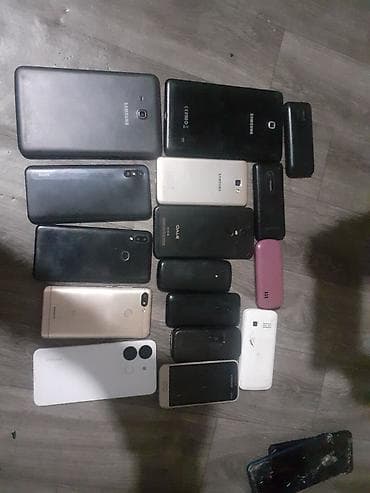 honor 9a: Лот кнопочных телефонов разных брендов и моделей. Состав: - Несколько — 8