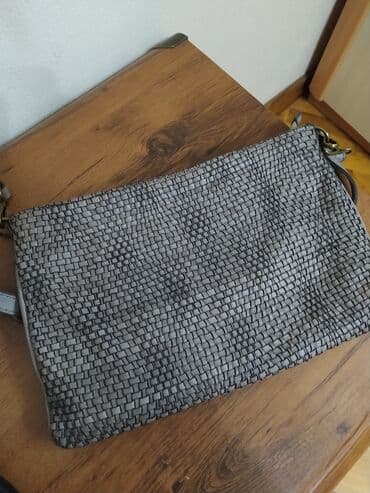 у настоящей женщины должно быть сумочка из италии: Шикарная итальянская кожаная сумка,кожа супер мягкая, размер отличный — 2