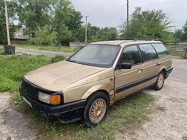 Volkswagen: Volkswagen Passat Variant: 1988 г., 1.8 л, Механика, Бензин, Универсал — 2