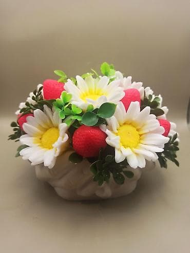 Авторские цветочные композиции ручной работы в декоративных кашпо и