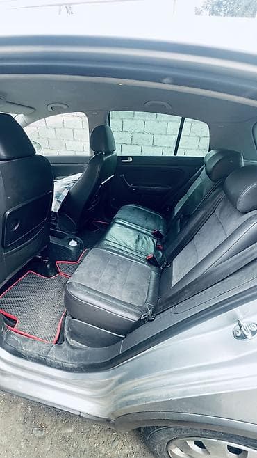 Продажа авто: Volkswagen Golf Plus: 2009 г., 2 л, Автомат, Дизель, Хэтчбэк — 4
