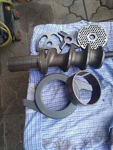 Тепловое оборудование: Продаю горловину на105 ку новый алюминовый корпус шнек чугун цена — 3