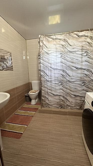 продается дом караколе: Гостевой дом. Уютные номера. Парковка для машин. До города-5 минут — 4