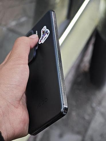 samsun note 20: Vivo iQOO 10, Б/у, 256 ГБ, цвет - Черный, 2 SIM — 7