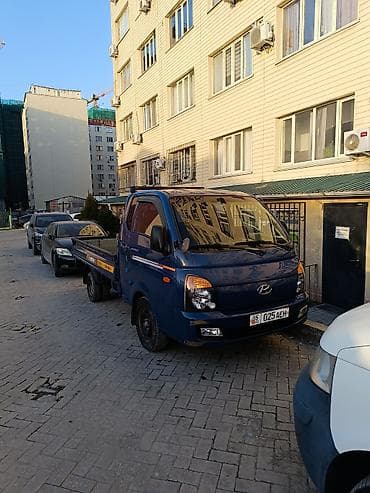 b class: Hyundai Porter II бортовой малотоннажный грузовик автомат пробег — 2