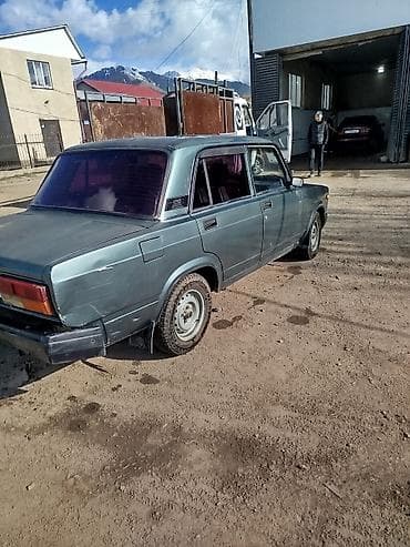 ВАЗ (ЛАДА) 2107: 2010 г., Седан