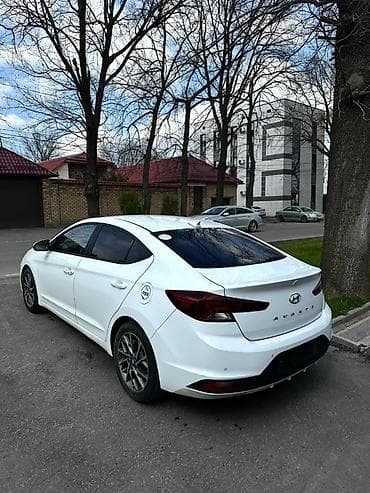 2019: Hyundai Avante: 2019 г., 1.6 л, Автомат, Бензин, Седан — 4