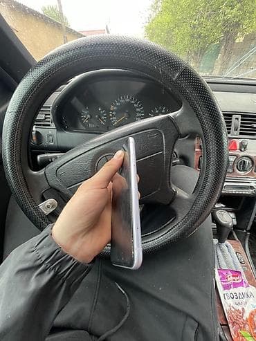 iphone xr: IPhone 11, Б/у, 64 ГБ, Защитное стекло, 78 % — 4