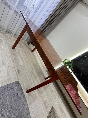coffee table: Продаю деревянный стол раздвижной 5000сом (торг) Ширина 80см, в — 1
