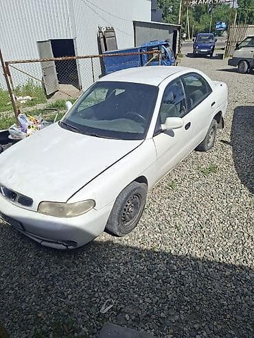 малибу 1: Daewoo Lanos: 1995 г., Механика, Бензин, Седан — 2