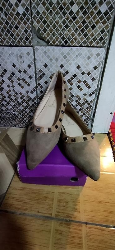 скупка кроссовок: Туфли, 38.5, 39, ALS, Новый, цвет - Бежевый, Самовывоз — 2