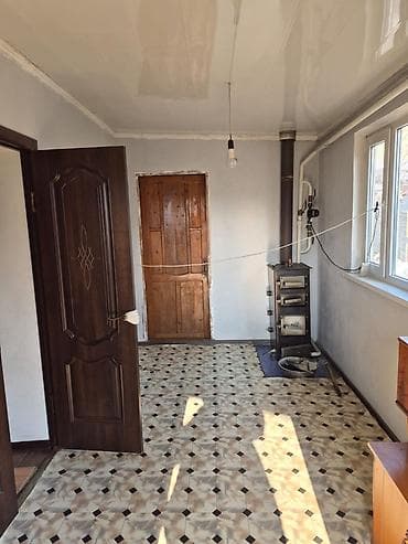 продаю с: 4 комнаты, 120 м², 1 этаж, Косметический ремонт — 7