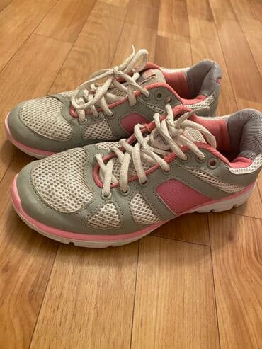 сапоги из натурального меха и кожи: Продаю зимние сапоги ортопеды,детские,размер 34,в идеальном — 5