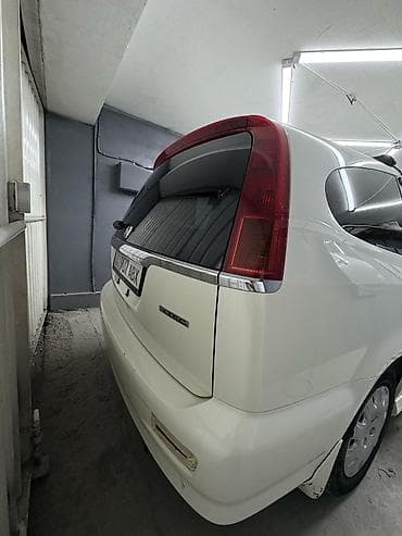 Продажа авто: Honda Stream: 2002 г., Универсал — 9