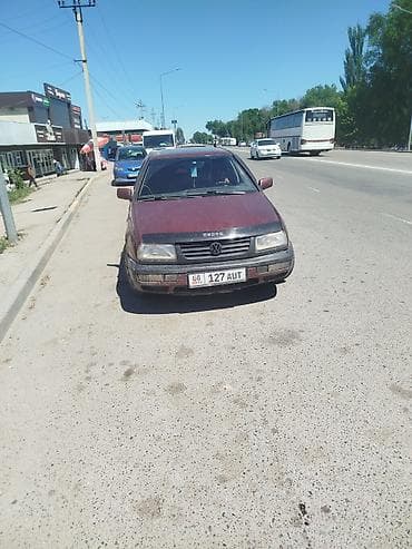 Volkswagen: Volkswagen Vento: 1993 г., 1.8 л, Кол менен иштөөчү, Бензин, Седан — 2
