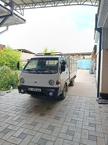 тез арада: Hyundai Porter: 2000 г., Кол менен иштөөчү — 1