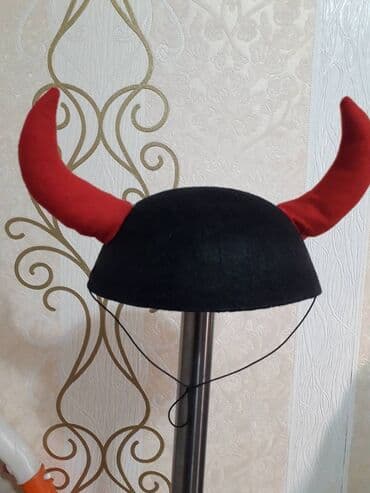карнавальные костюмы прокат: Продается шапка чертенка. Цвет черный, рожки красные. Можно — 1