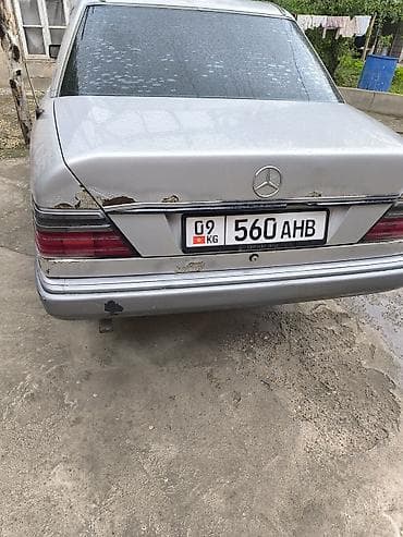 мерседес авто: Mercedes-Benz 220: 1993 г., Седан — 1