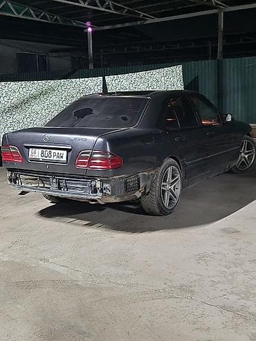 saf: Mercedes-Benz E-Class: 2002 г., Седан — 1