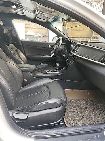 210 сиденья: Kia K5: 2018 г., 2 л, Автомат, Газ, Седан — 7