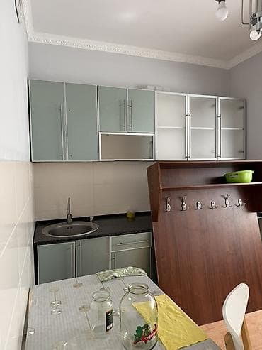 горки в гостинную: ‼️Очень срочно‼️ Все что на фото продается за 50 000 сом . Шкафы — 3